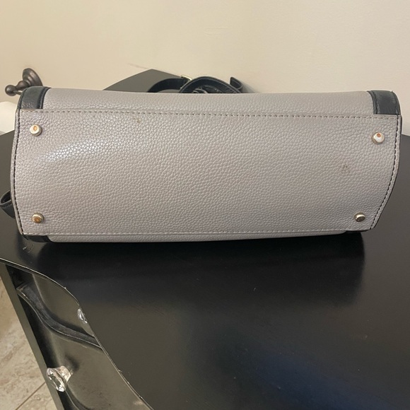 Kate Spade Cobble Hill leather Adrien purse - Picture 6 of 10